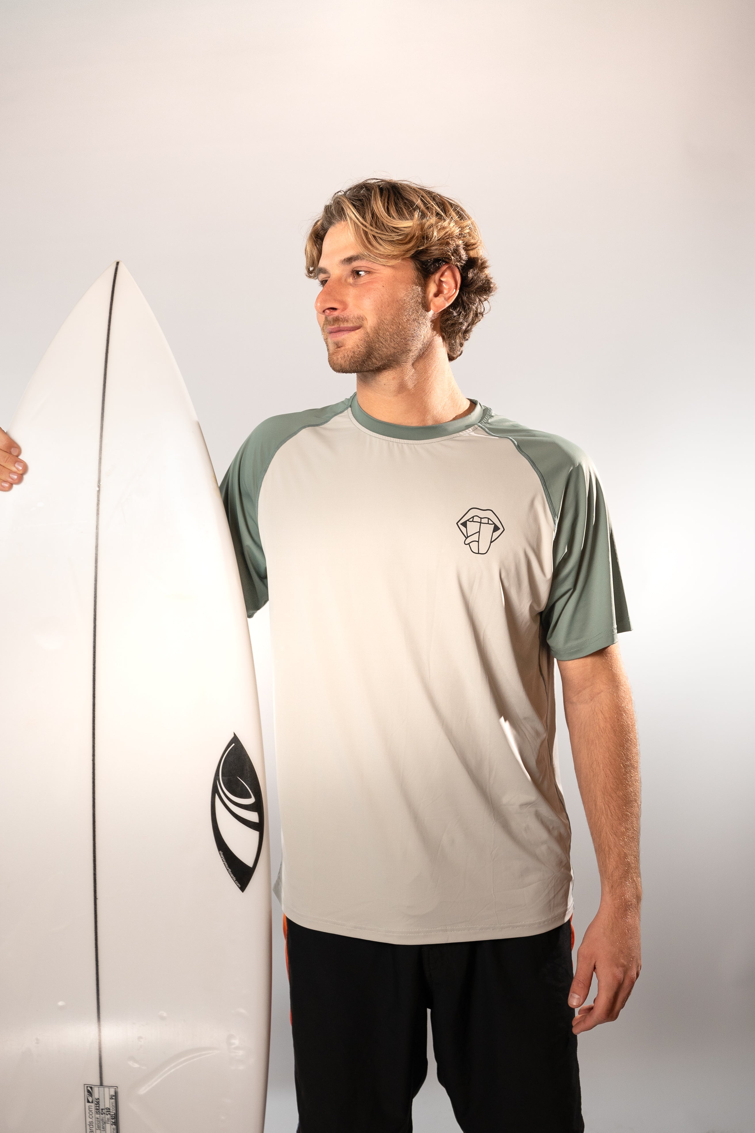 short Rashie - short surf shirt