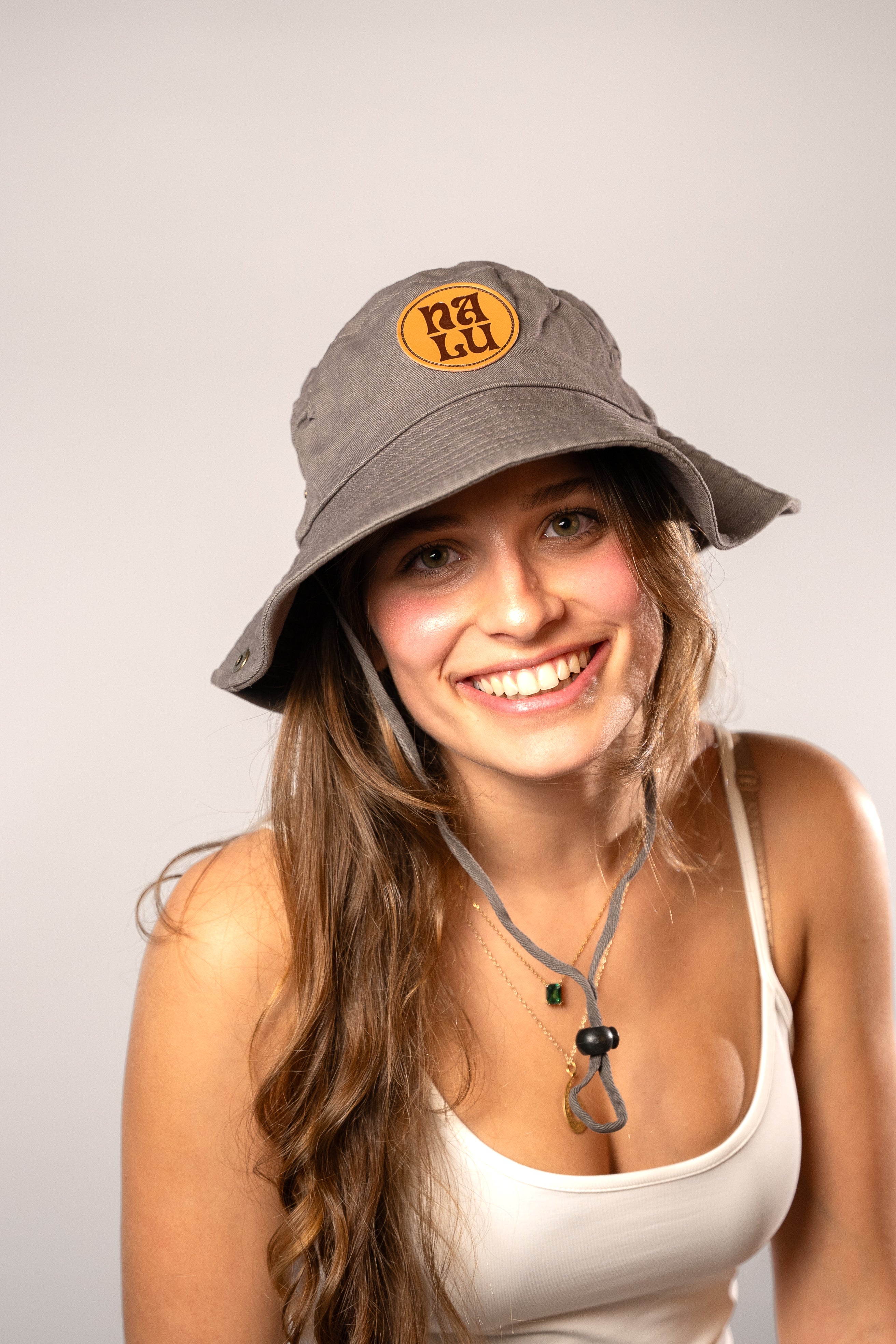 Bucket Hat - Wide-brimmed hat