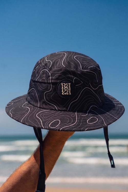Helmet Bucket Hat – כובע גלישה עם קסדה